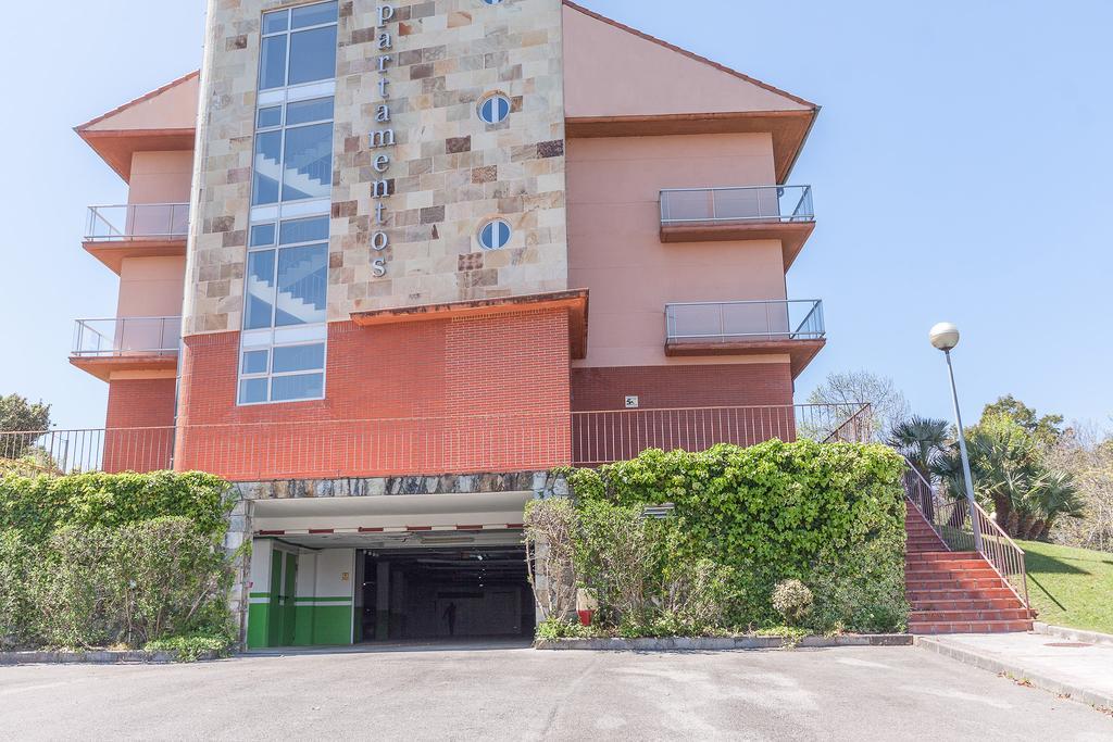 Apartamentos Mar Comillas Εξωτερικό φωτογραφία
