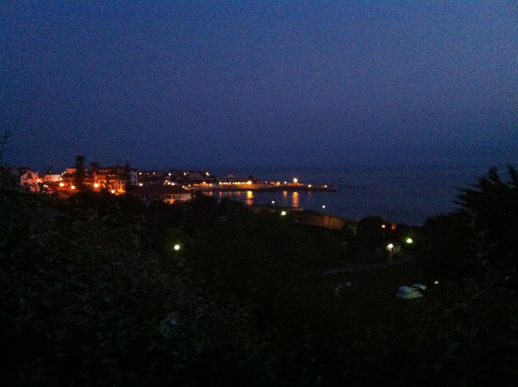 Apartamentos Mar Comillas Εξωτερικό φωτογραφία