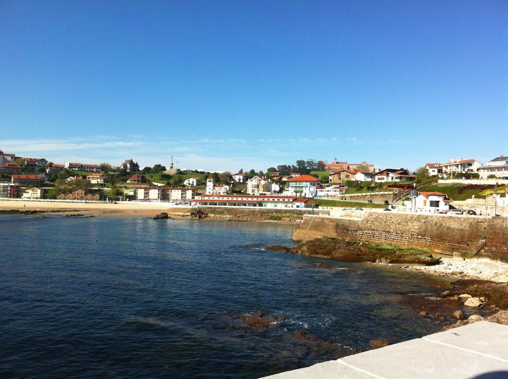 Apartamentos Mar Comillas Εξωτερικό φωτογραφία