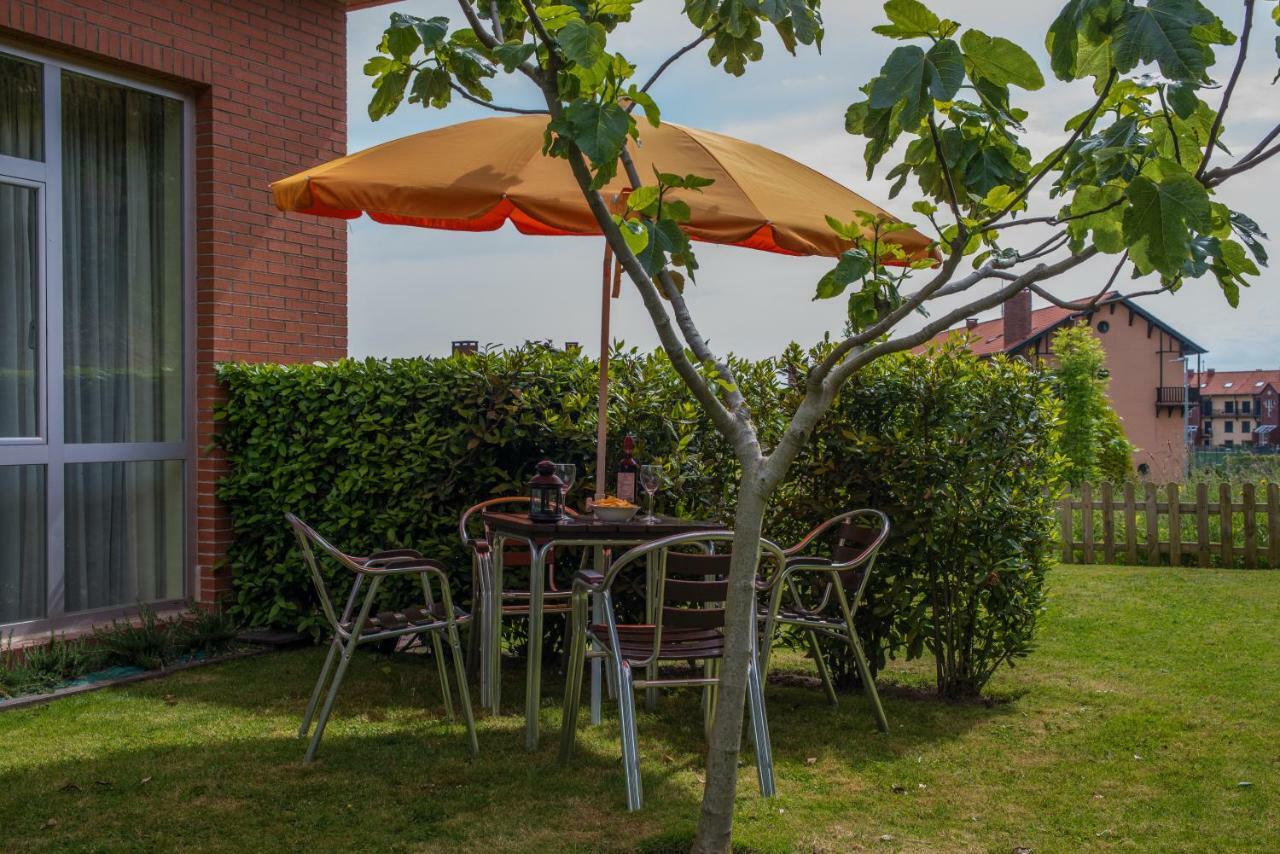 Apartamentos Mar Comillas Εξωτερικό φωτογραφία