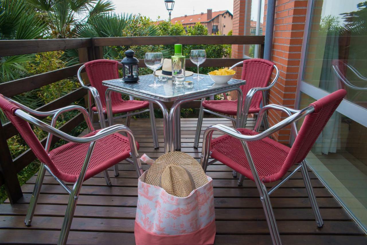 Apartamentos Mar Comillas Εξωτερικό φωτογραφία